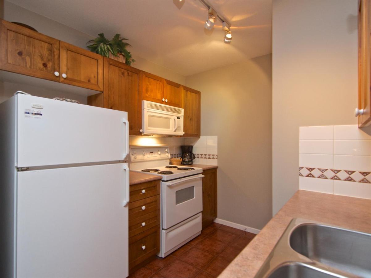 Whistler Blackcomb Vacation Rentals - Village North Szoba fotó