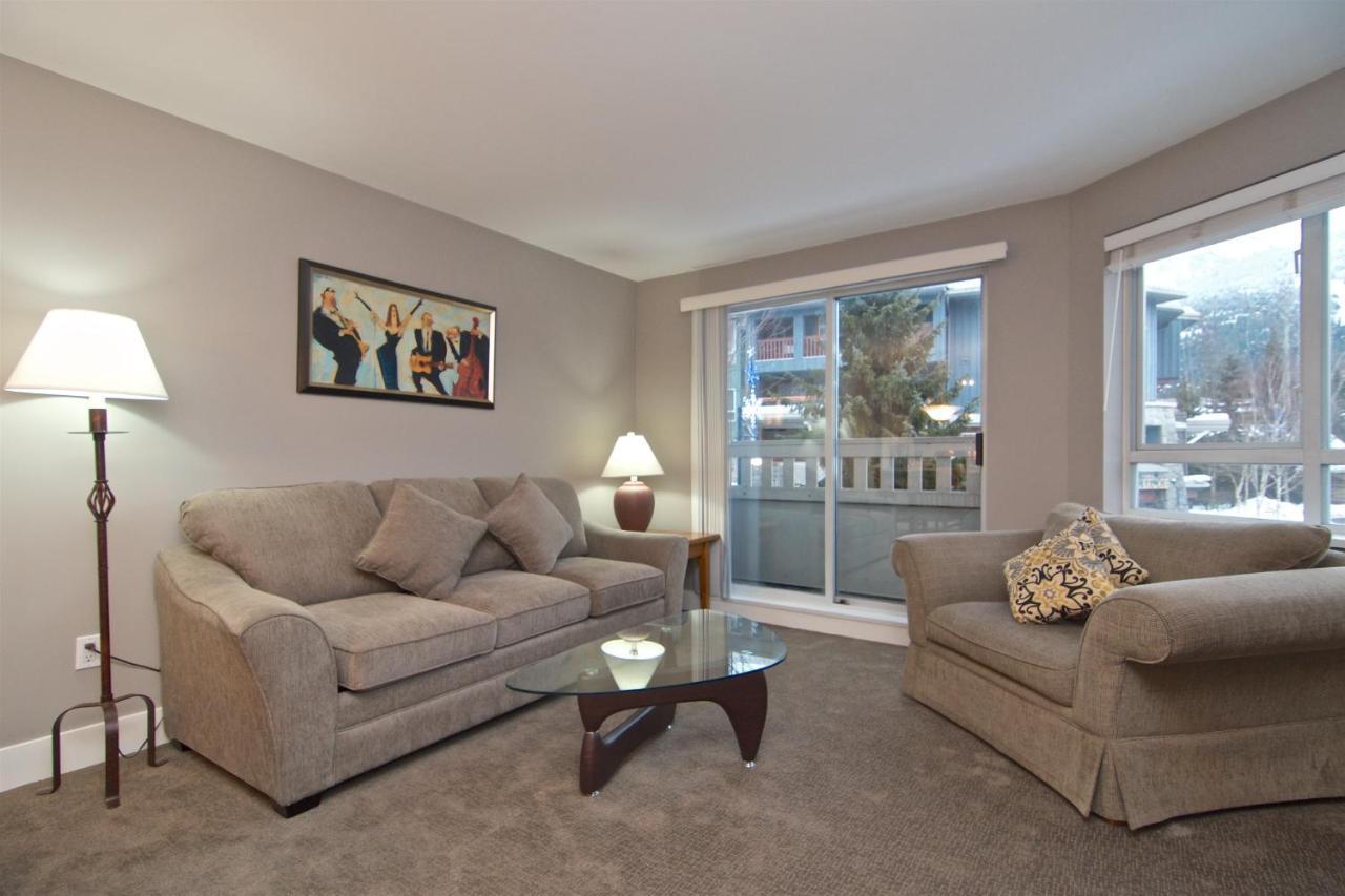 Whistler Blackcomb Vacation Rentals - Village North Szoba fotó